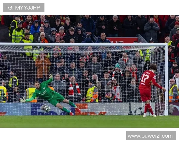 11月29日巴黎圣日耳曼与利物浦首发阵容全面解析与战术分析